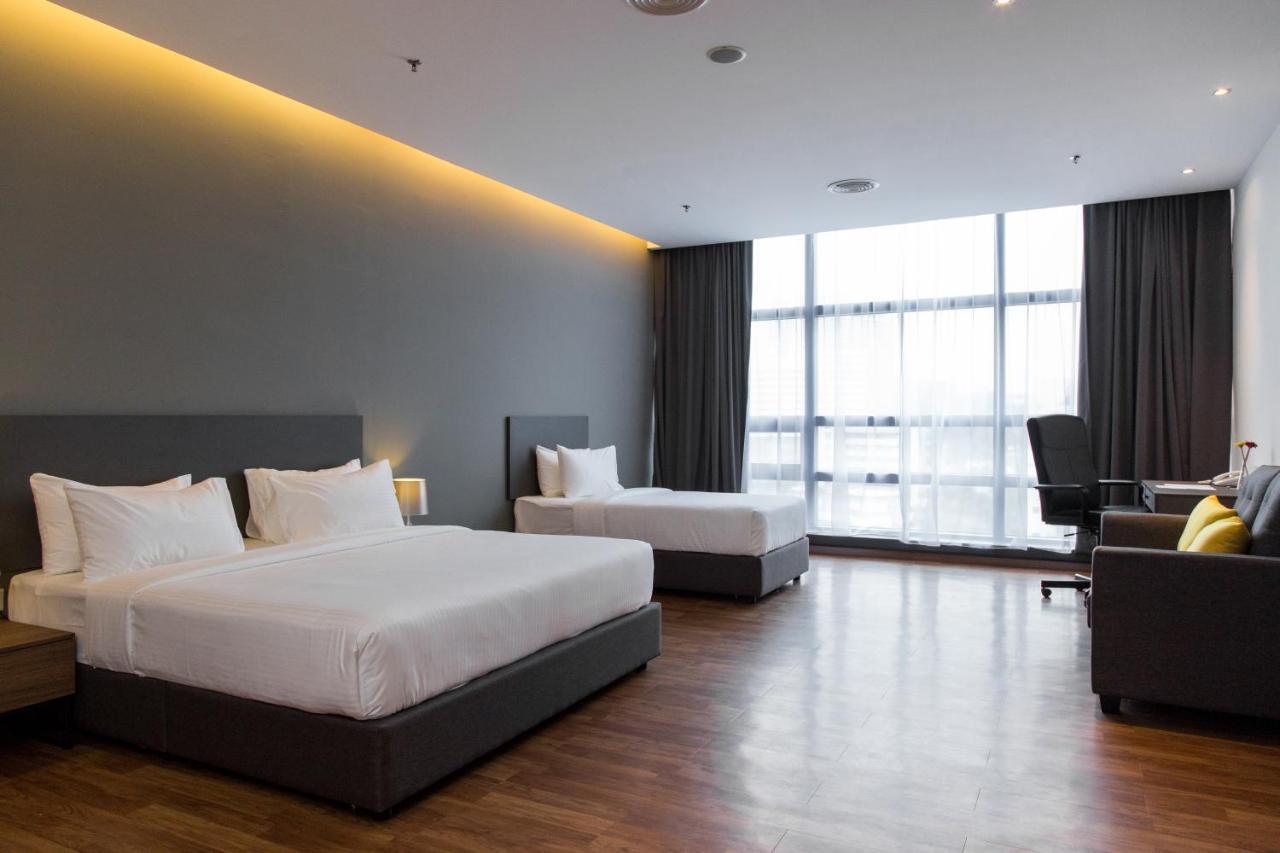 Imperial Regency Suites & Petaling Jaya Kuala Lumpur Exterior foto